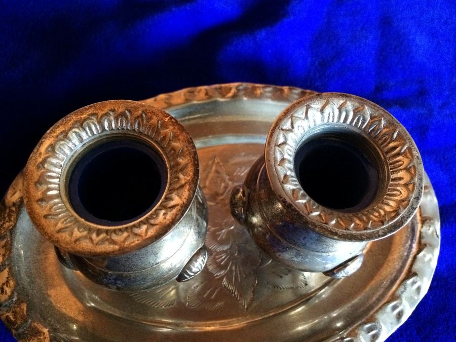 Silverplate Salt & Pepper Shakers with Tray [Photo 5]