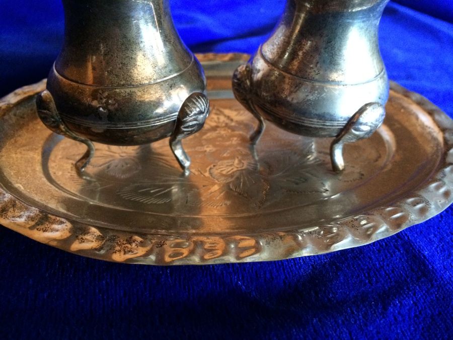 Silverplate Salt & Pepper Shakers with Tray [Photo 2]