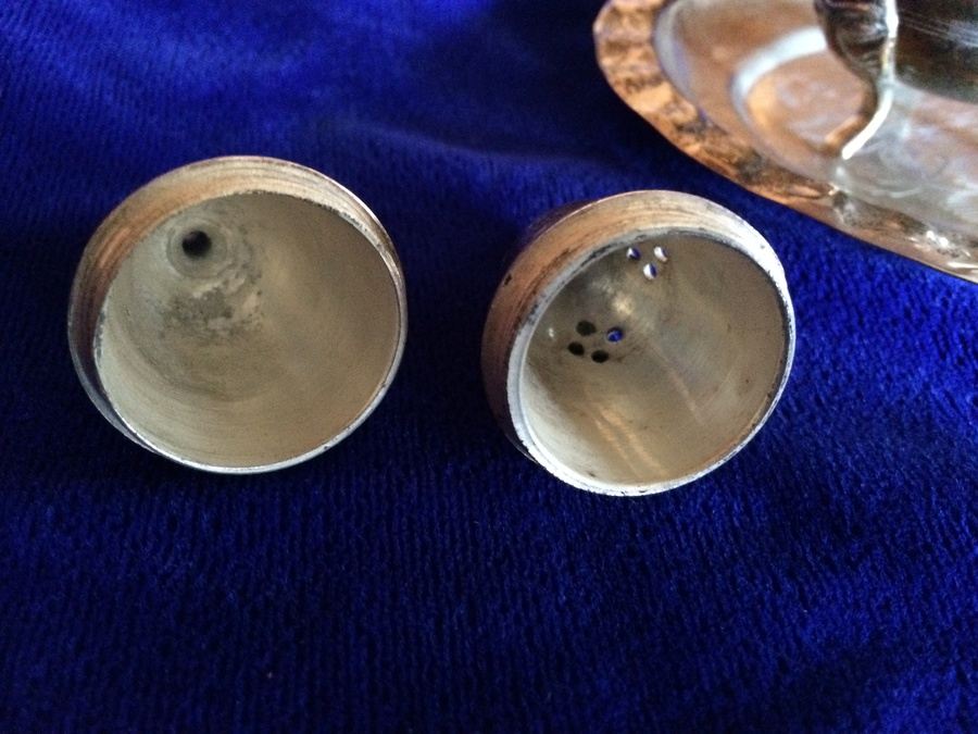 Silverplate Salt & Pepper Shakers with Tray [Photo 4]