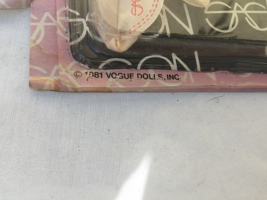 Lot Of Ginny Vogue Dolls Clothing Mostly Off Card [Photo 5]