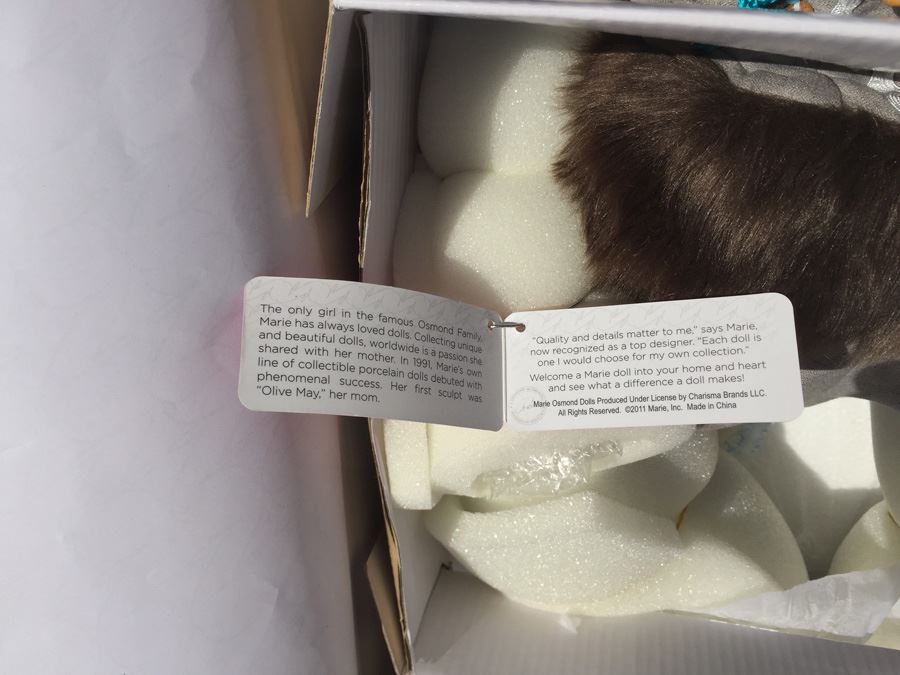 Marie Osmond Dolls Limited Edition Doll Happily Ever Laughter [Photo 9]