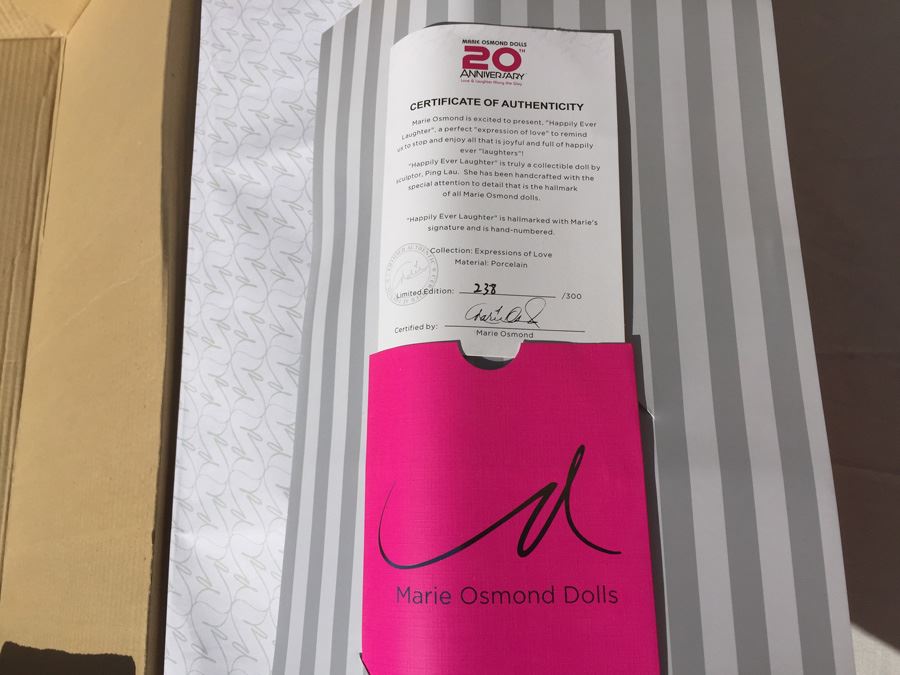 Marie Osmond Dolls Limited Edition Doll Happily Ever Laughter [Photo 2]