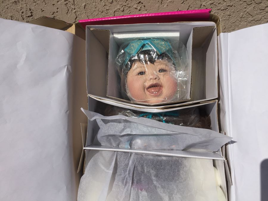 Marie Osmond Dolls Limited Edition Doll Happily Ever Laughter [Photo 6]