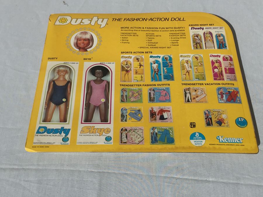 Dusty The Fashion Action Doll Clothes Accessories Kenner New On Card 1975 [Photo 3]