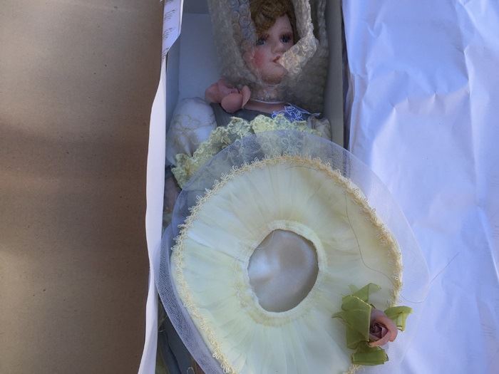 MEGA Lot Of Collectible Porcelain Dolls From The Heritage Signature Collection All New In Boxes [Photo 17]