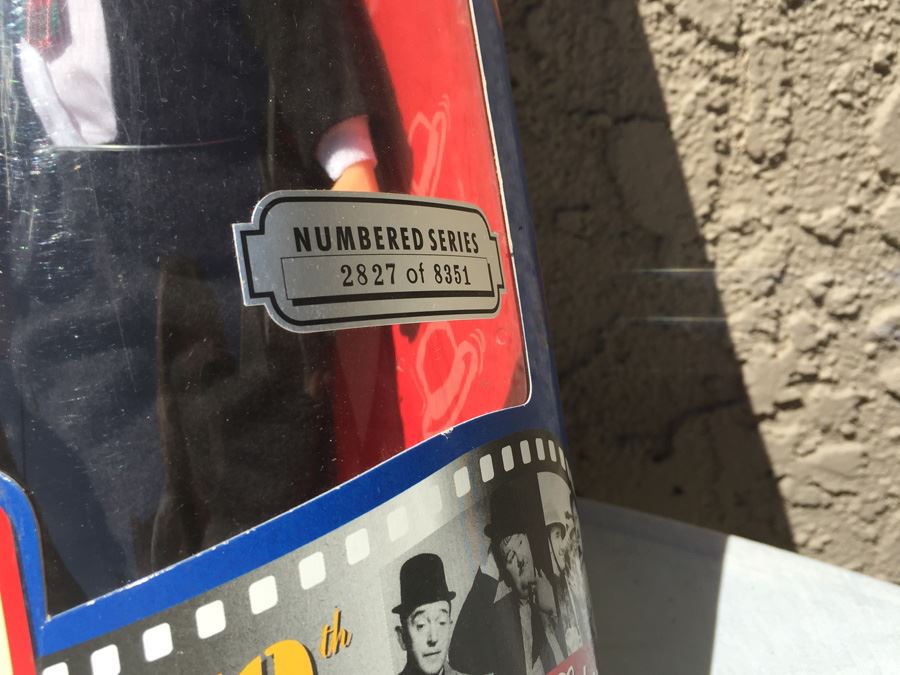 Laurel And Hardy Limited Edition Collector's Series Dolls In Original Packaging [Photo 6]
