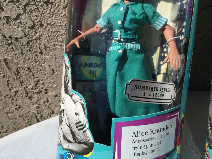 The Honeymooners Limited Edition Collector's Series Dolls In Original Packaging [Photo 5]