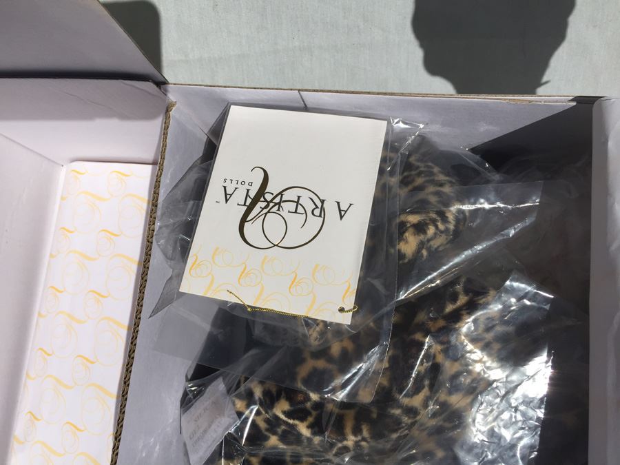 Artista Dolls Doll Cat's Meow New In Box [Photo 5]