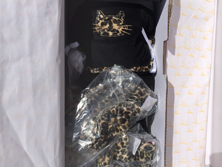 Artista Dolls Doll Cat's Meow New In Box [Photo 3]