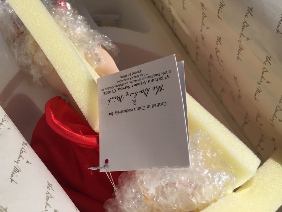 Danbury Mint Betty Boop Porcelain Collector Doll New In Box [Photo 7]