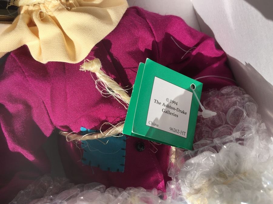 The Ashton-Drake Galleries Scarecrow From The Wizard Of Oz Doll [Photo 6]