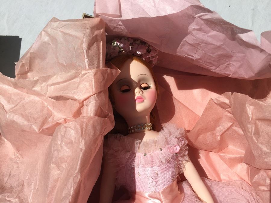 Large Madame Alexander Doll Elise In Original Box [Photo 7]