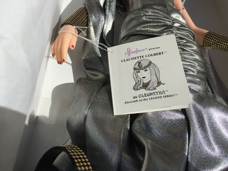 Effanbee Doll Company Claudette Colbert As Cleopatra 1990/1991 New In Box [Photo 9]