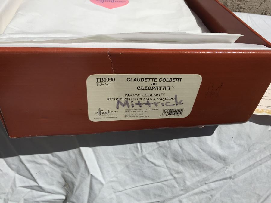 Effanbee Doll Company Claudette Colbert As Cleopatra 1990/1991 New In Box [Photo 7]