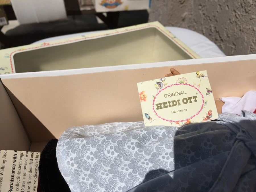 Original Heidi Ott Swiss Design Dolls New In Box E-F. Stefan & Steffi [Photo 15]