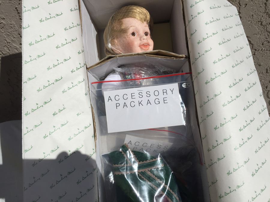 Danbury Mint Karl By Nancy Leslie Doll New In Box [Photo 5]