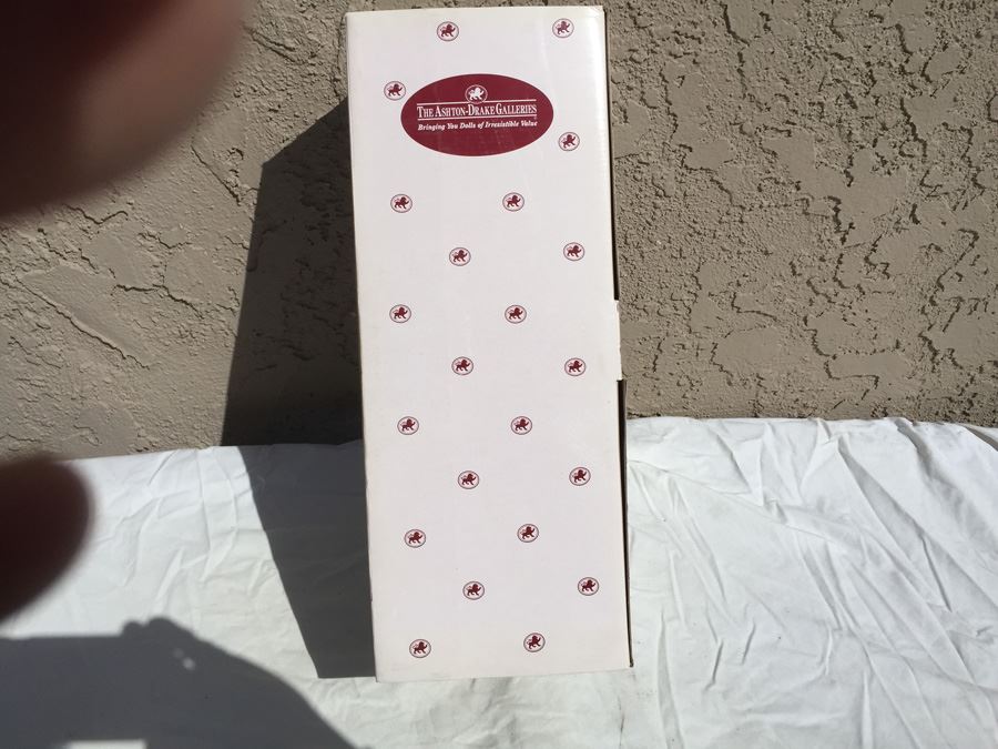 The Ashton-Drake Galleries Asha Doll By Joan Ibarolle New In Box [Photo 1]
