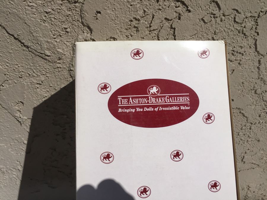 The Ashton-Drake Galleries Asha Doll By Joan Ibarolle New In Box [Photo 4]