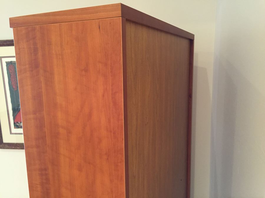 Modern Tall Bookshelf [Photo 3]