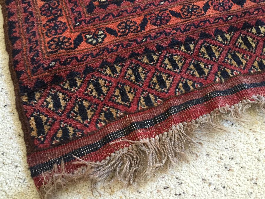 Hand Woven Wool Persian Area Rug Measures 52' x 31.5' [Photo 9]