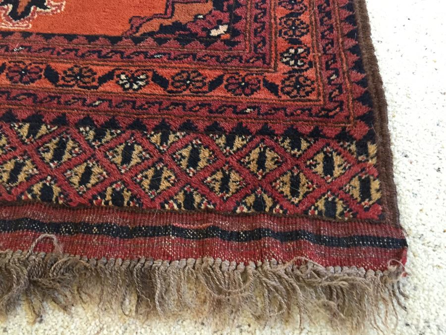 Hand Woven Wool Persian Area Rug Measures 52' x 31.5' [Photo 5]