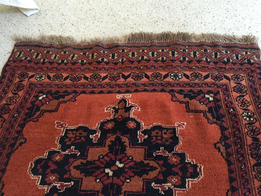 Hand Woven Wool Persian Area Rug Measures 52' x 31.5' [Photo 8]