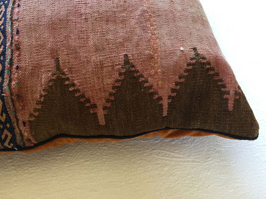 Pair Of Tribal Throw Pillows [Photo 8]