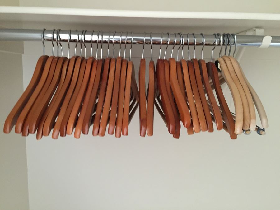 Set Of Wooden Hangers [Photo 1]