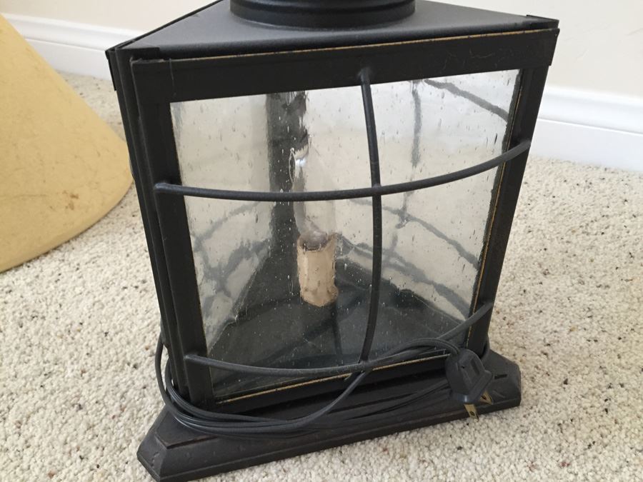 Shade And Lamp Lot [Photo 3]