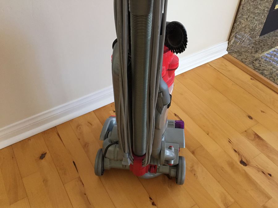 Dyson Vacuum Cleaner With Hepa Filter [Photo 6]