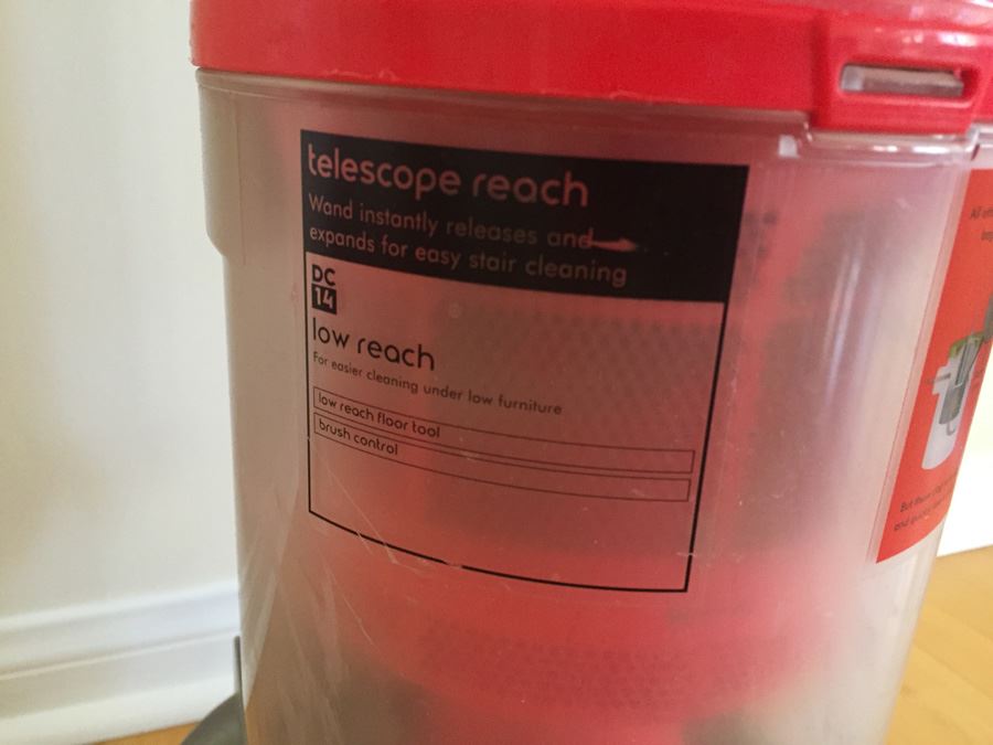 Dyson Vacuum Cleaner With Hepa Filter [Photo 5]