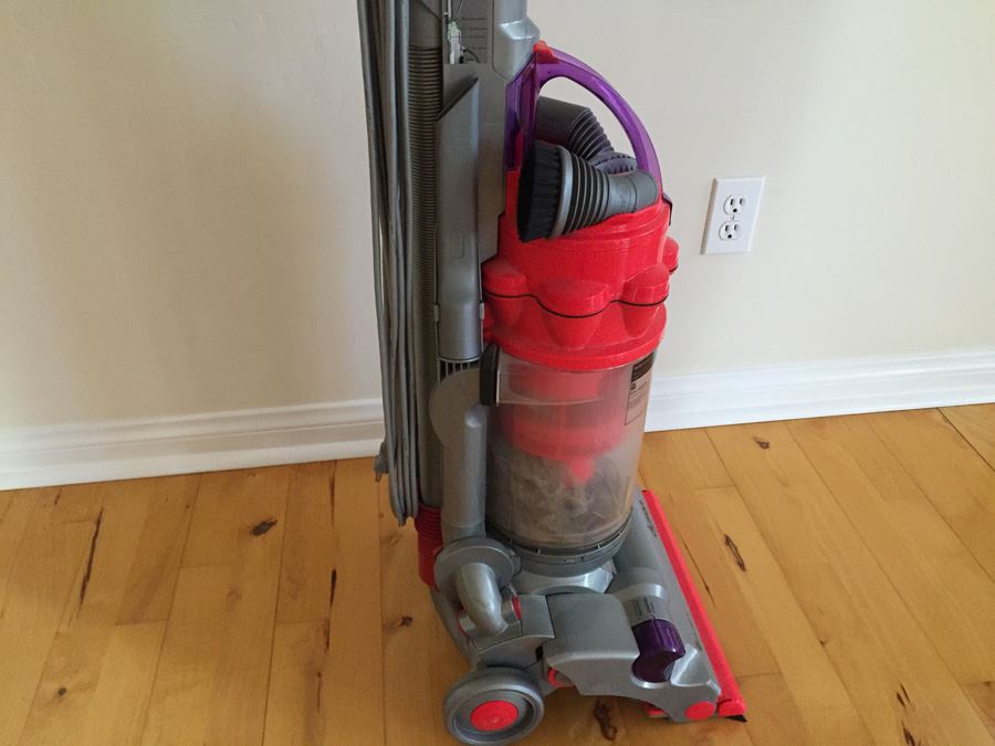 Dyson Vacuum Cleaner With Hepa Filter [Photo 7]