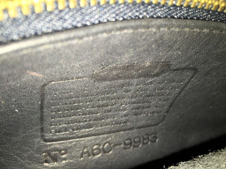 Black Coach Handbag [Photo 7]