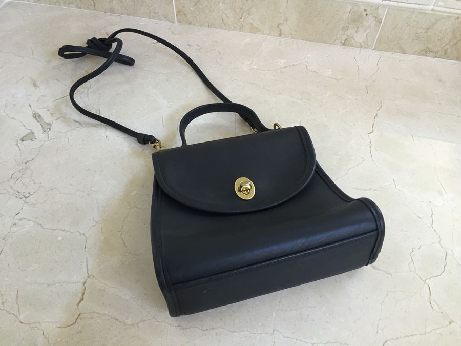 Black Coach Handbag [Photo 1]