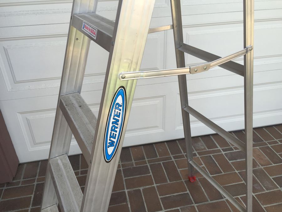 Werner Aluminum Ladder  [Photo 2]