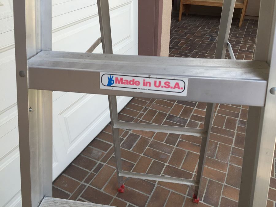 Werner Aluminum Ladder  [Photo 5]