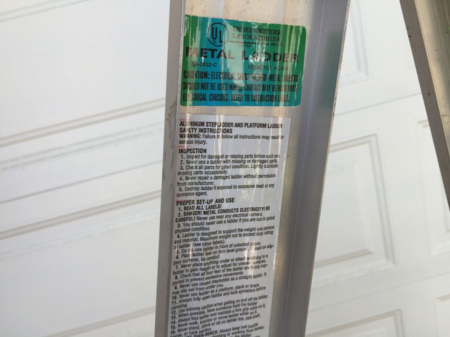 Werner Aluminum Ladder  [Photo 4]