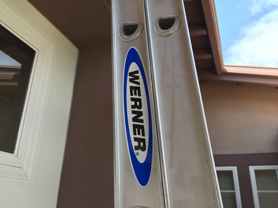 Werner Aluminum Extension Ladder Total Length 16Ft Working Length 13Ft Like New [Photo 4]