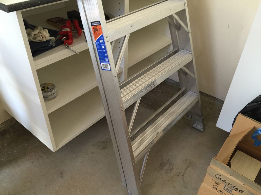 Werner Aluminum Ladder Model 310 10 Foot Like New Retails $200+ [Photo 4]