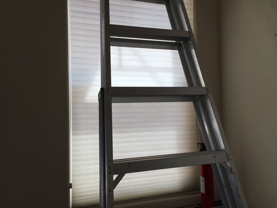 Werner Aluminum Ladder Model 310 10 Foot Like New Retails $200+