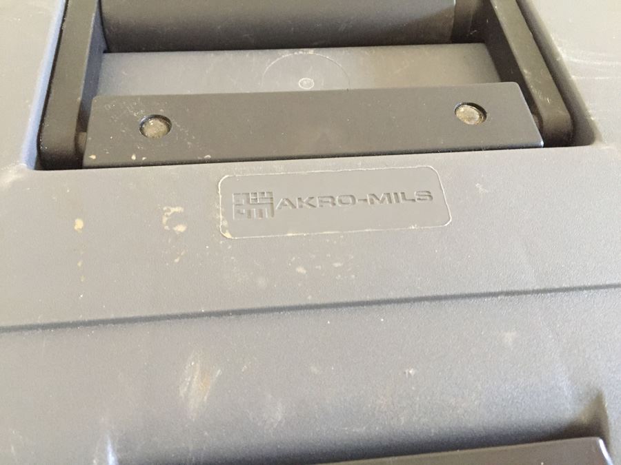 Akro-Mils Lifetime Warranty Toolbox Filled With Tools  [Photo 7]