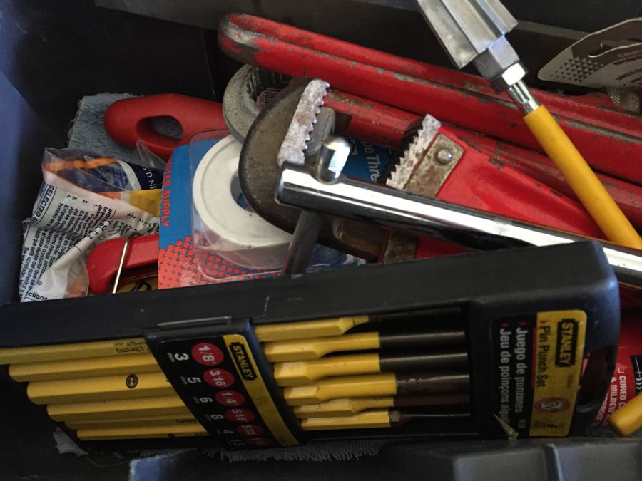 Akro-Mils Lifetime Warranty Toolbox Filled With Tools  [Photo 13]