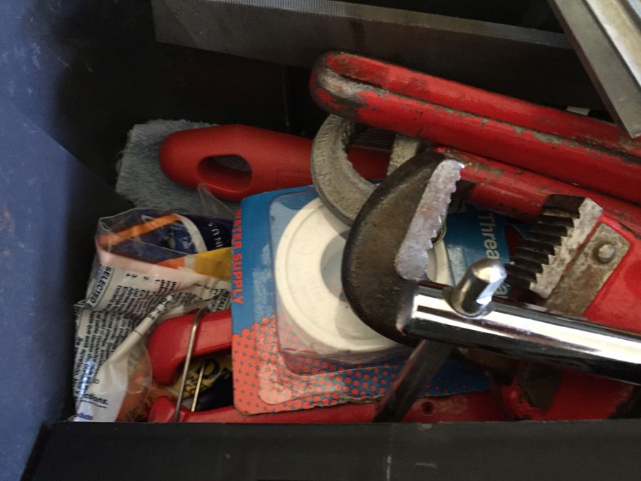 Akro-Mils Lifetime Warranty Toolbox Filled With Tools  [Photo 14]