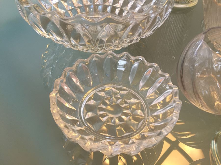Glassware And Crystal Lot [Photo 4]