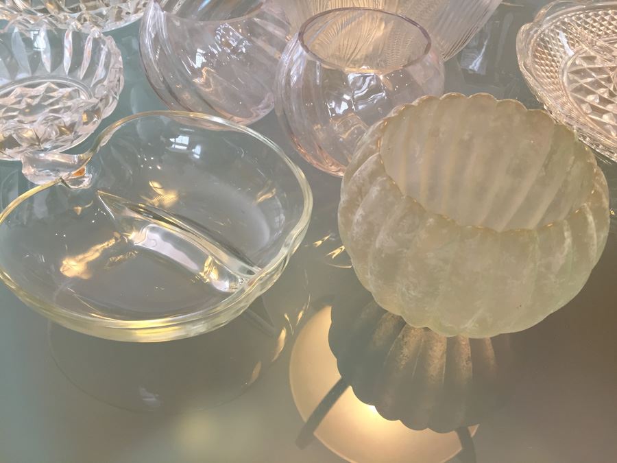 Glassware And Crystal Lot [Photo 2]