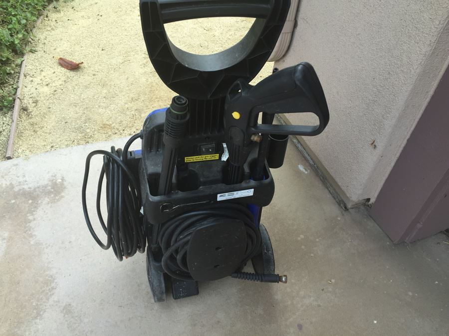 Campbell Hausfeld Electric Pressure Washer [Photo 4]