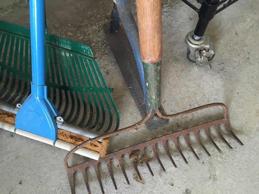 Garden Tool Lot [Photo 5]