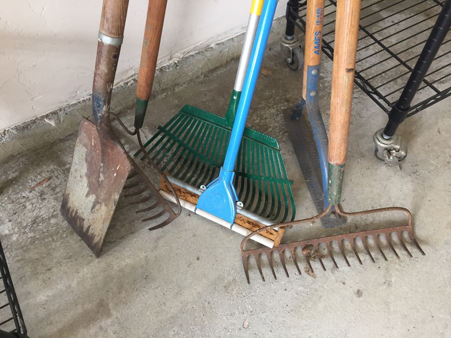 Garden Tool Lot [Photo 2]