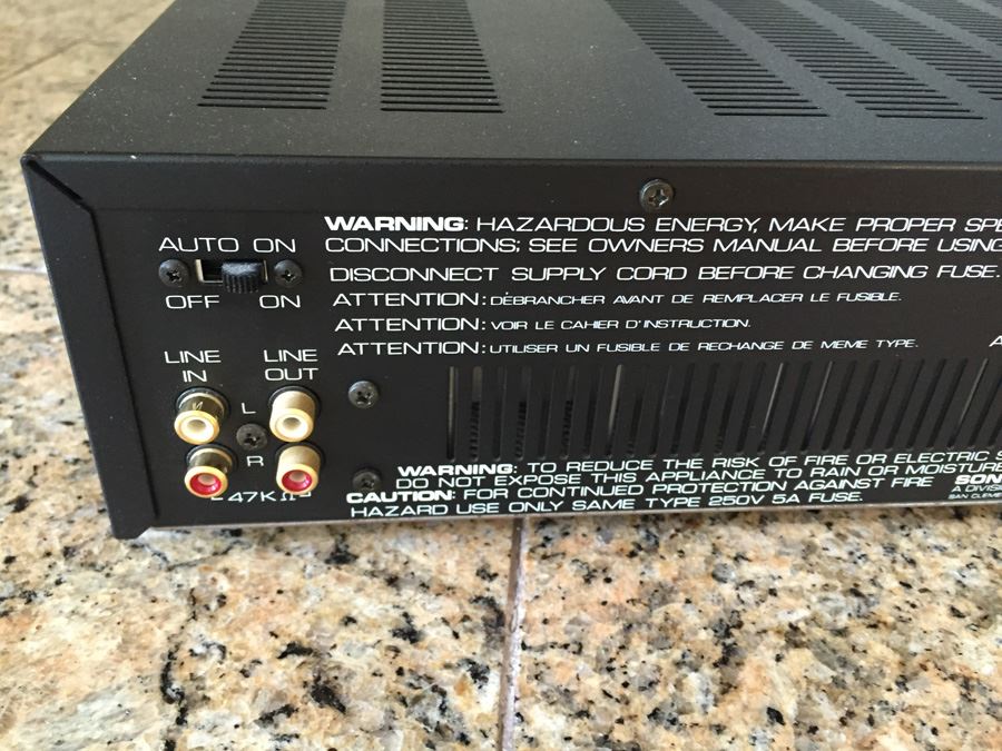 Sonance SONAMP 260 Power Amplifier [Photo 2]