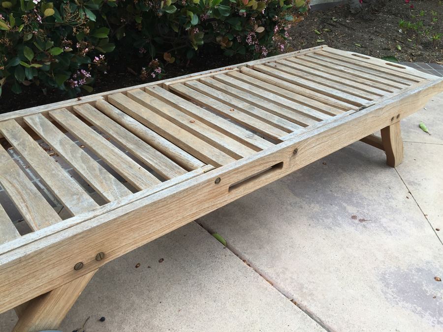 Teak Chaise Lounger [Photo 4]
